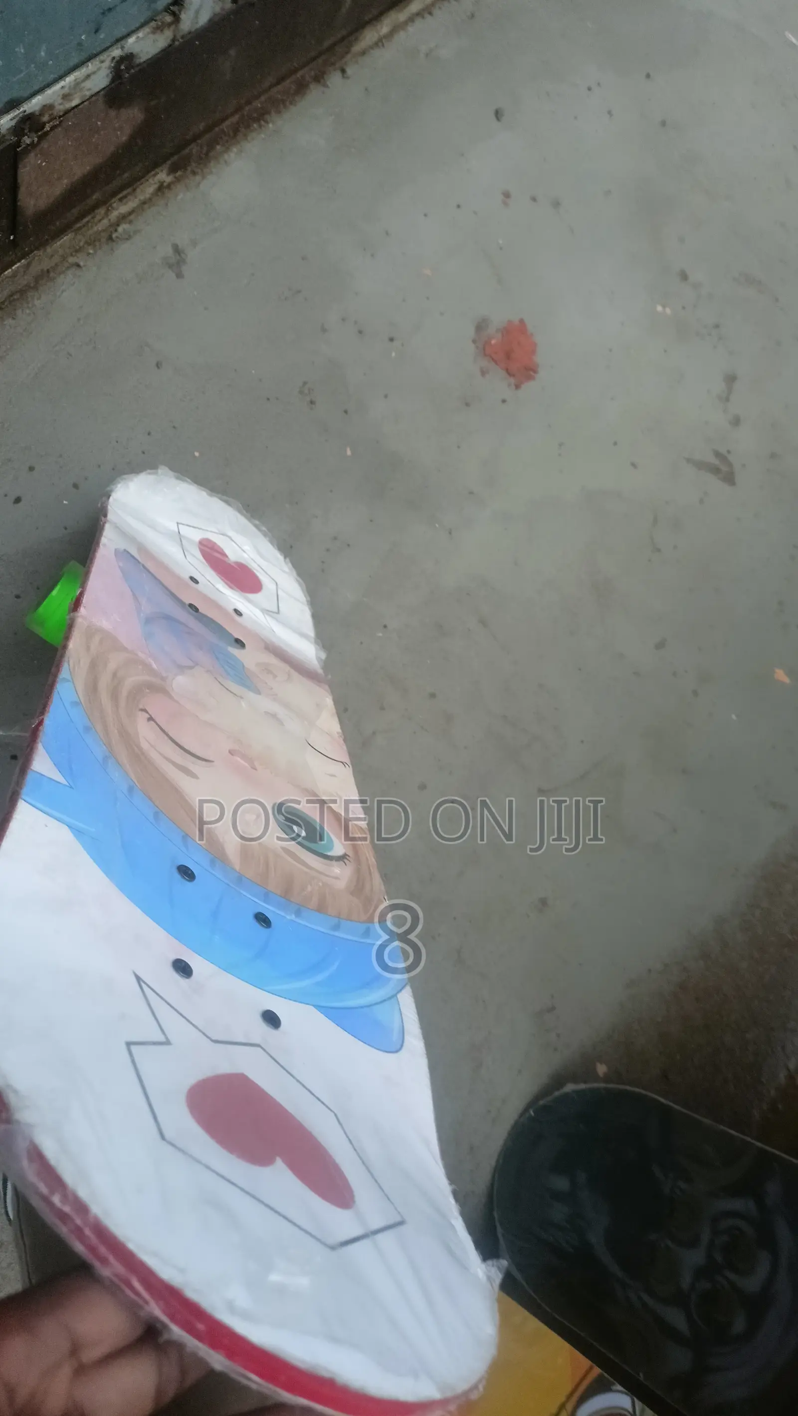 Adult Pro Skateboard – Ride in Style and Comfort