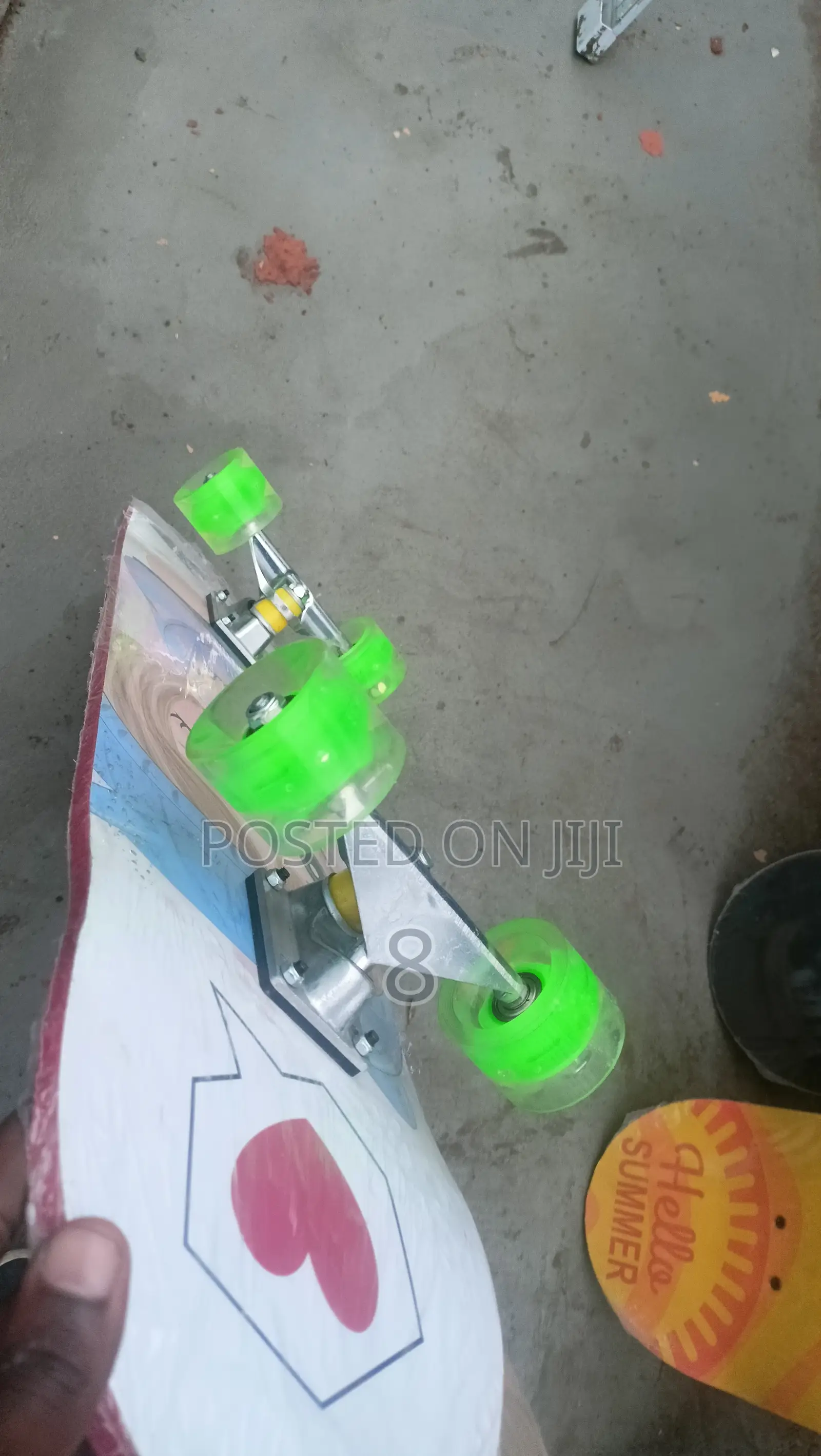 Adult Pro Skateboard – Ride in Style and Comfort