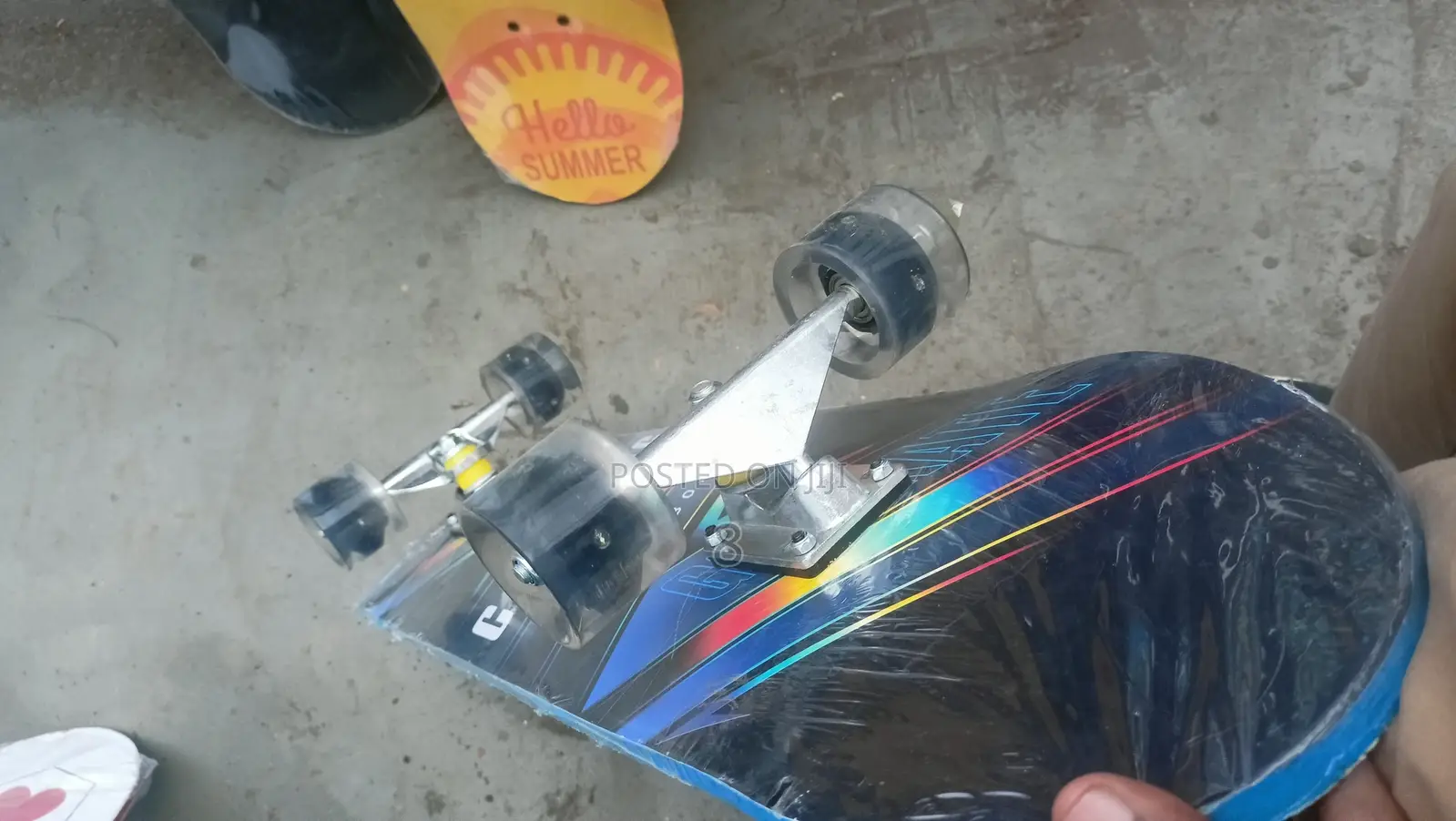 Durable Adult Skateboard – Ideal for Daily Use