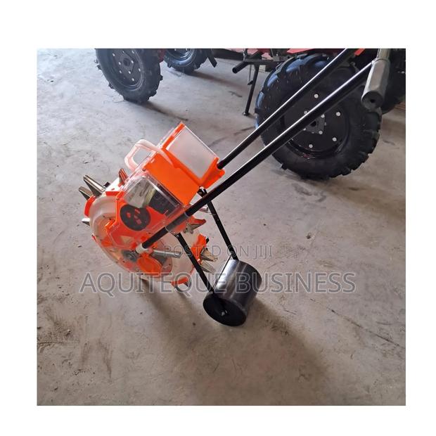 Seed Planter Machine. - thumbnail 2