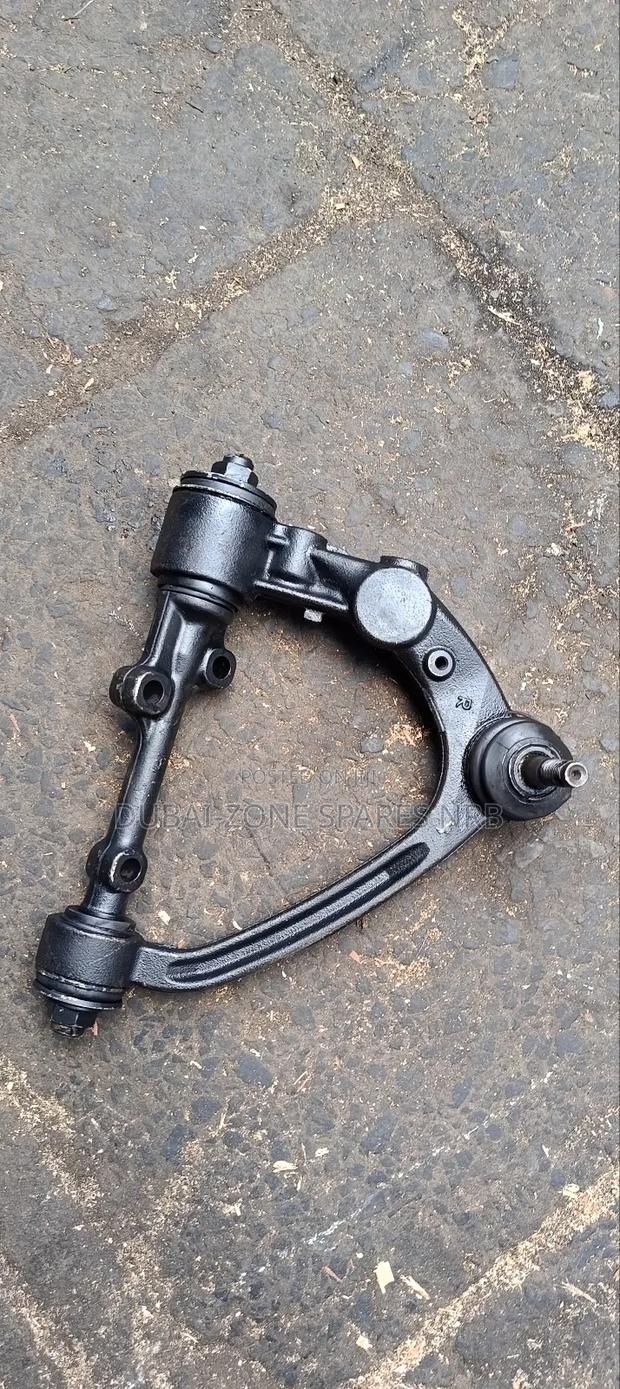 Upper Control Arms Hiace 7L,9L.