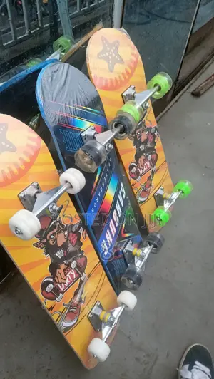 Adult Skateboard – Ultimate Combo of Style and Performance
