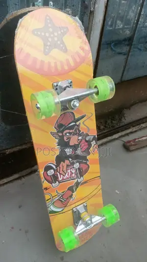 All-Terrain Adult Skateboard – Smooth Ride Anywhere