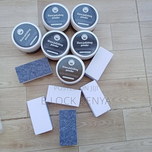 Tarnished Car Window Polishing Powder - main view