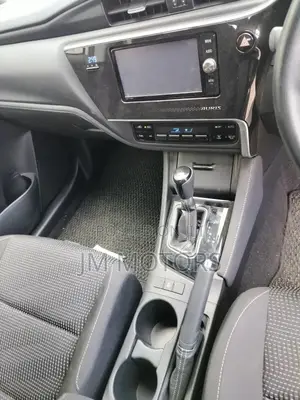 Toyota Auris 2017 White