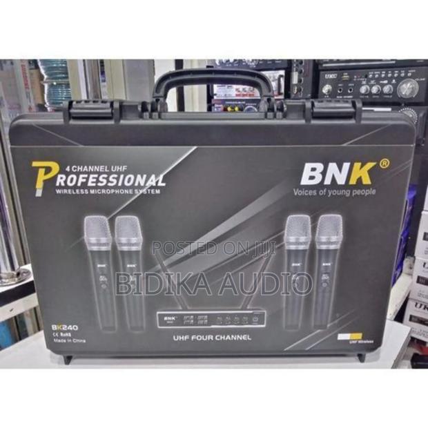 BNK Bk240 4 Professional Wireless Microphones 4 Channel Uhf