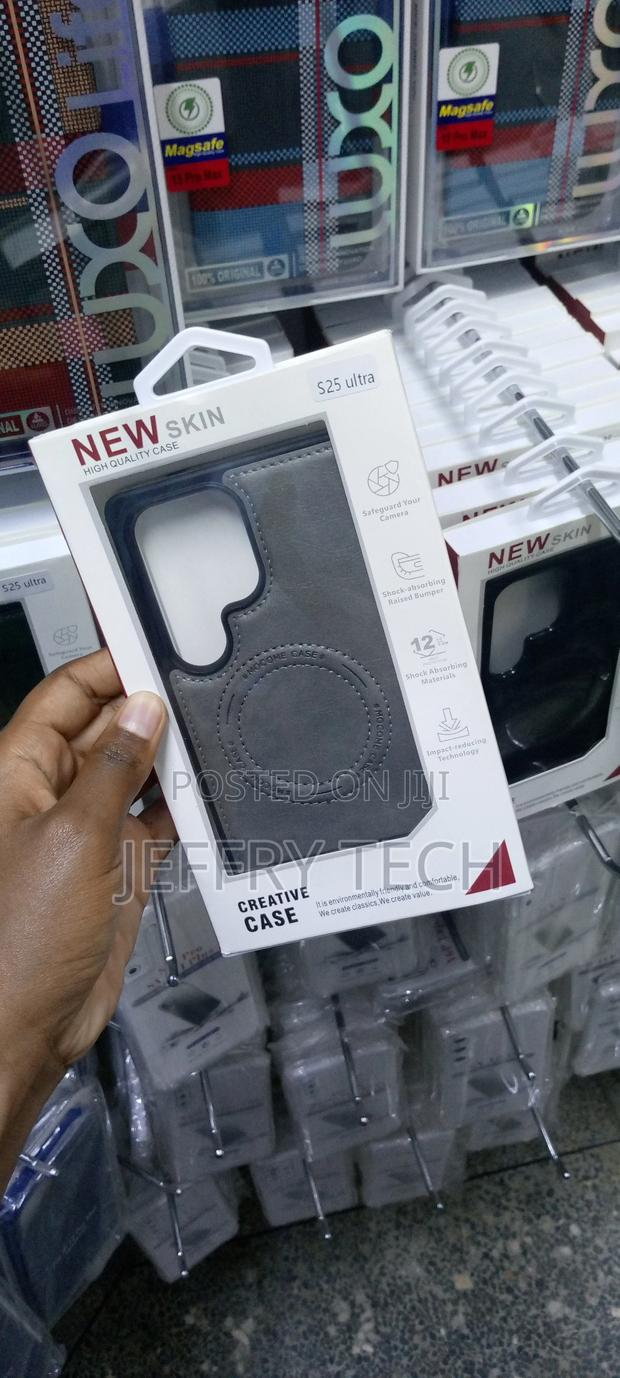 Samsung Galaxy S25 Ultra Case Leather Magsafe and Stand Gray