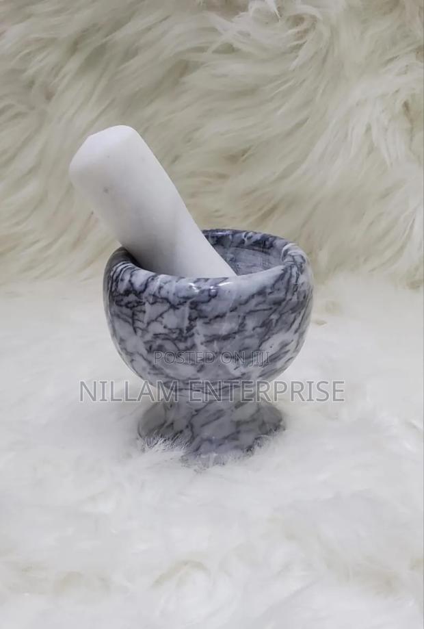 Manual Stone Grinder Crushing Mortal and Pestle - thumbnail 2