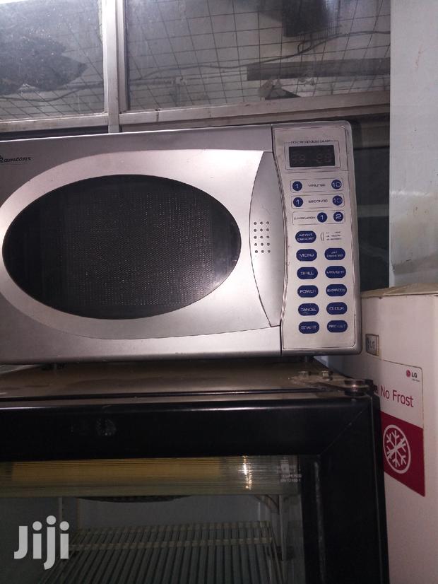 Microwave Oven - thumbnail 2