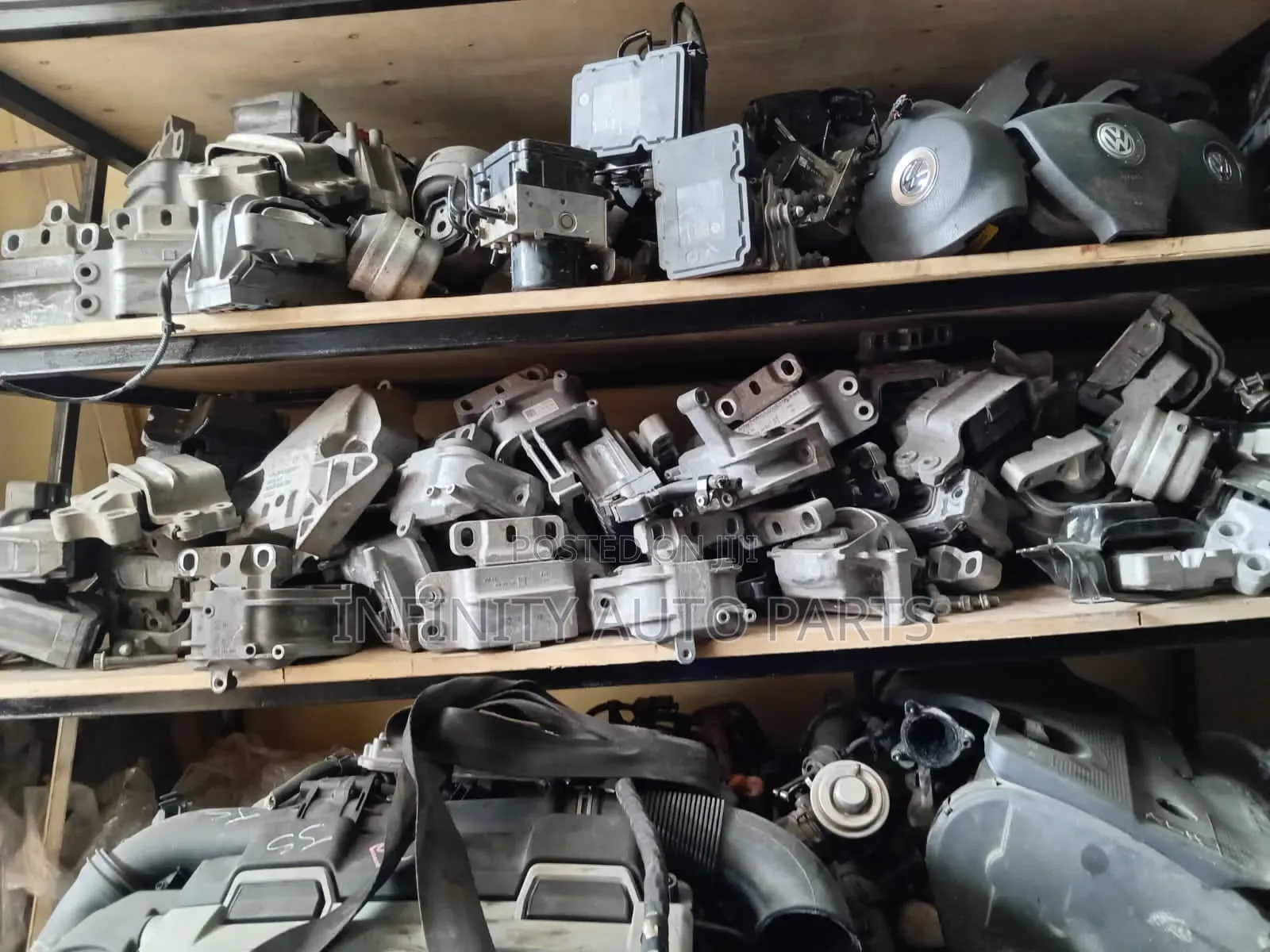 Volkswagen Engine Mounting