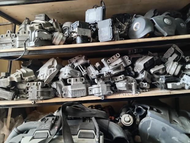 Volkswagen Engine Mounting