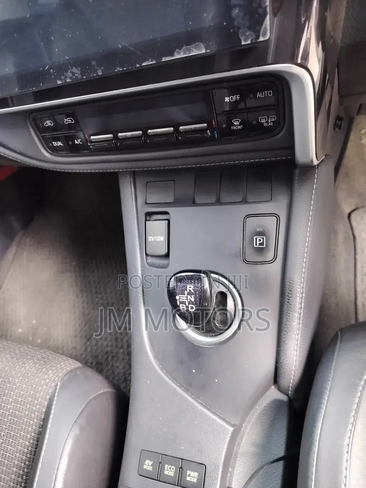 Toyota Auris 2017 Silver