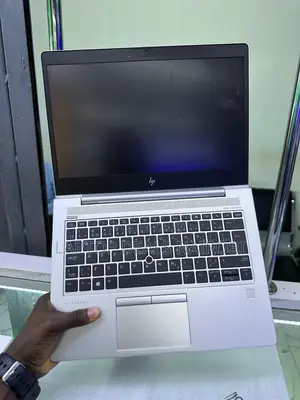 Laptop HP EliteBook 735 G6 16GB AMD Ryzen 7 SSD 256GB
