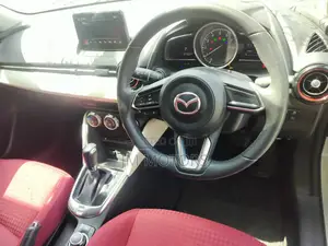 Mazda Demio 2018 Off white