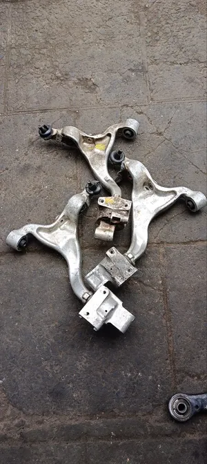 Control Arms Nissan Fuga,Skyline 2 4wd