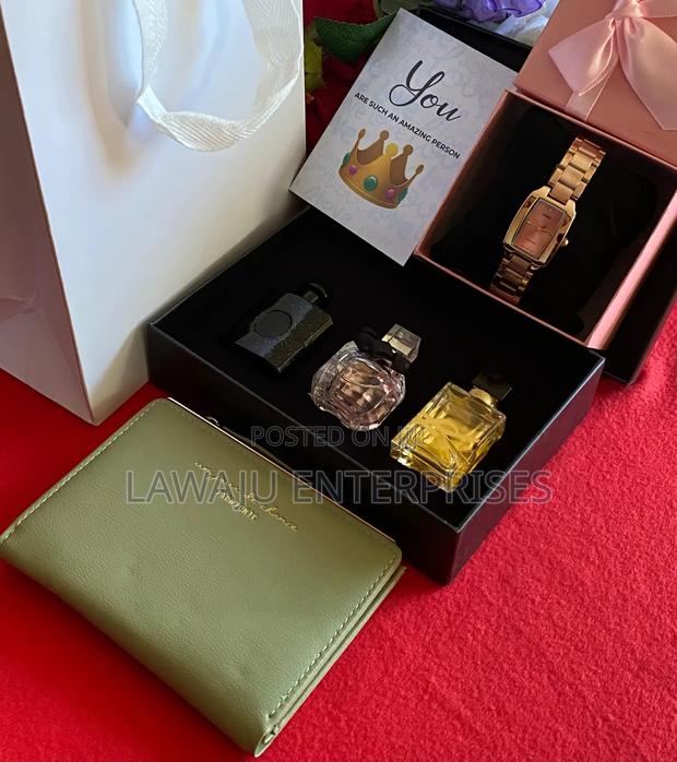Valentine's Gift Pack With Perfume - main view