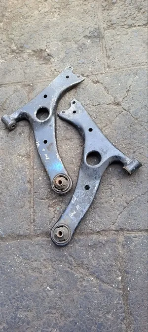Toyota RAV4 2005 Control Arms