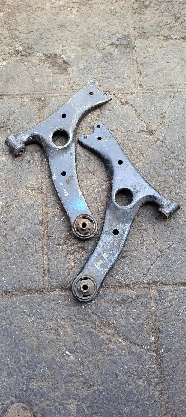 Toyota RAV4 2005 Control Arms - thumbnail 2