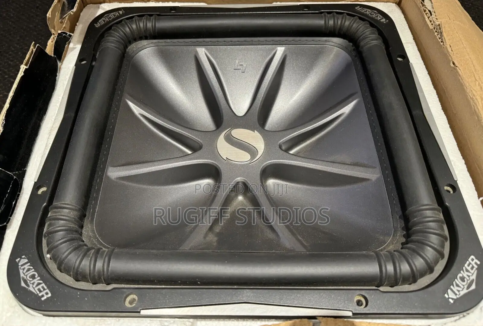 Kicker Solo-Baric L7S12