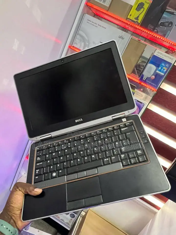 Laptop Dell Latitude E6320 8GB Intel Core I5 HDD 500GB