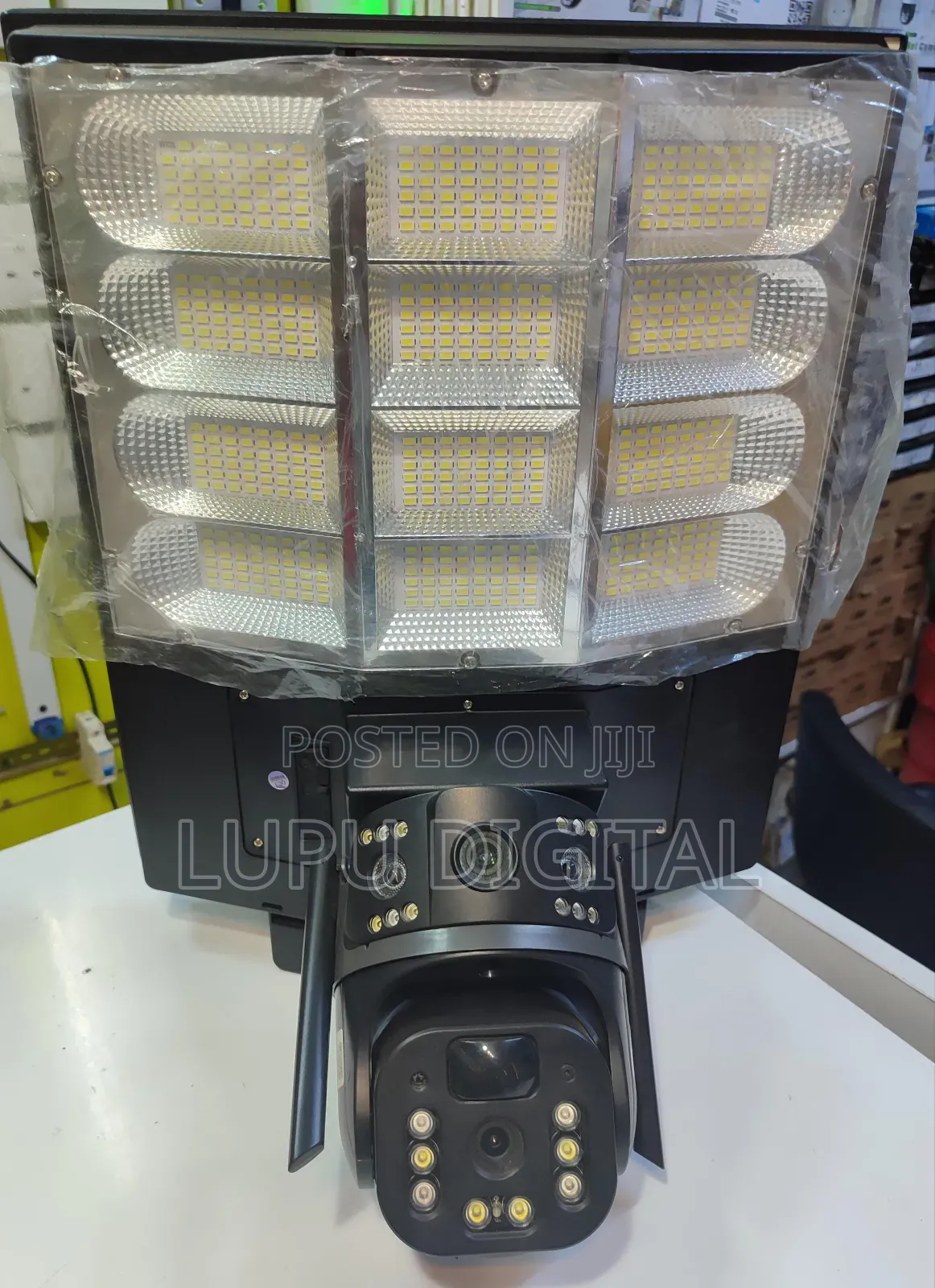 500watts Solar Street Light With V380 Pro4g Dual-Lens Avail