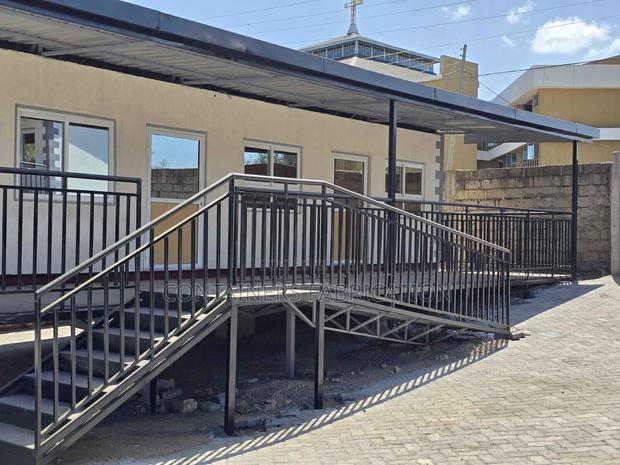 40FT Health Facility - thumbnail 3