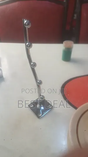 Display Ball Hungers
