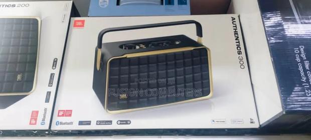 JBL Authentics 300 - main view