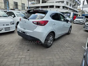 Mazda Demio 2018 Gray