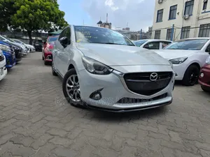 Mazda Demio 2018 Gray
