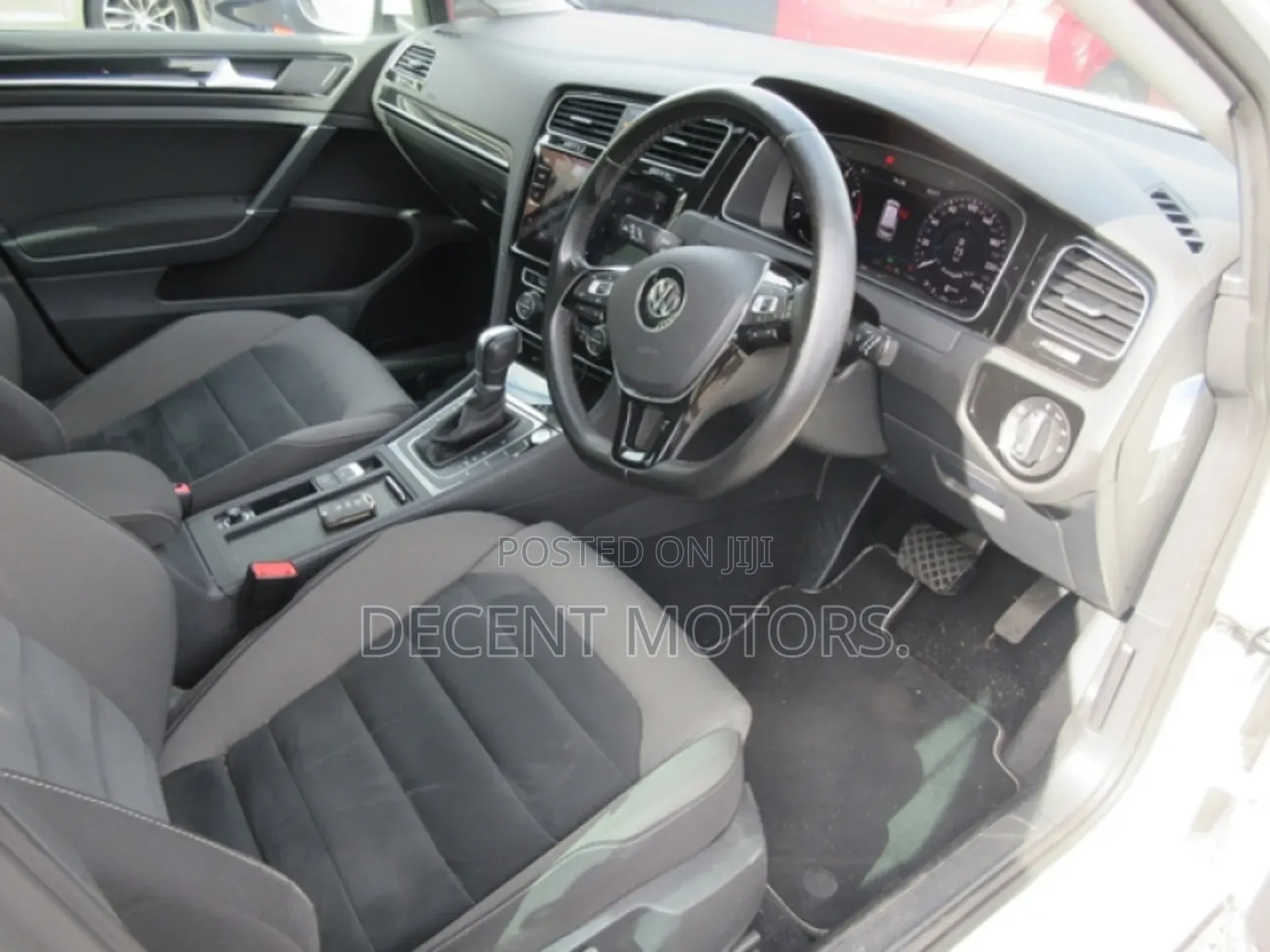 Volkswagen Golf TSI SE FWD 2018 White