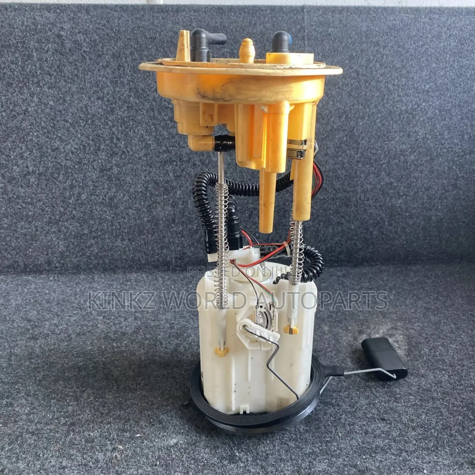 Volkswagen Tiguan 2008 Diesel in Tank Fuel Pump Level Sender