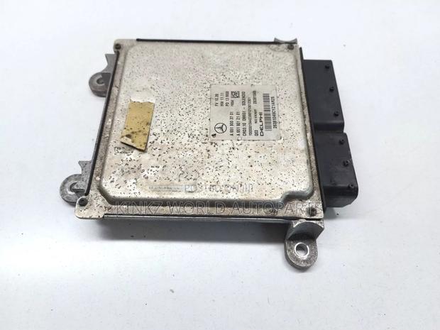 Mercedes-Benz E W212 Engine Control Module ECU A6519003701 - thumbnail 2