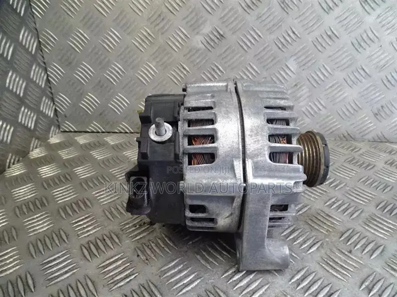 BMW 1 F20 F21 2014 N47 Diesel Alternator Generator 8519890