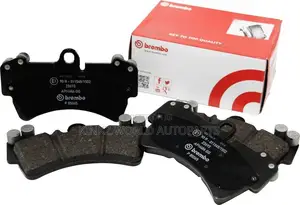 BMW X5 Rear Ceramic Brake Pad Brembo 34216776937 P06056n