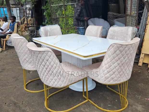 White Golden Dinning Set - main view