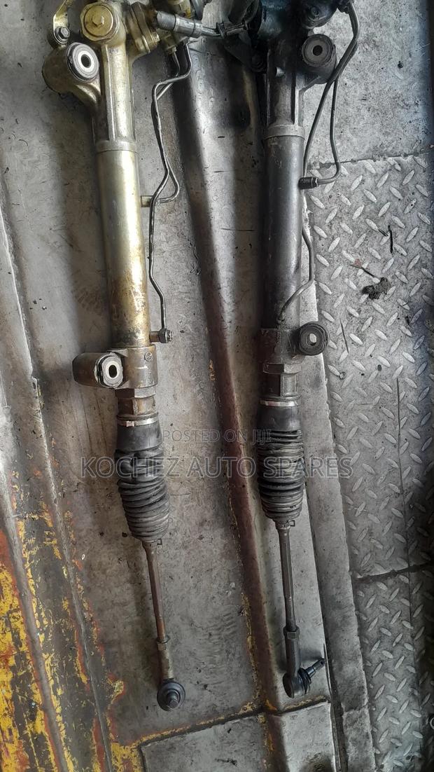 Hilux Vigo 2wd Steering Rack - thumbnail 3