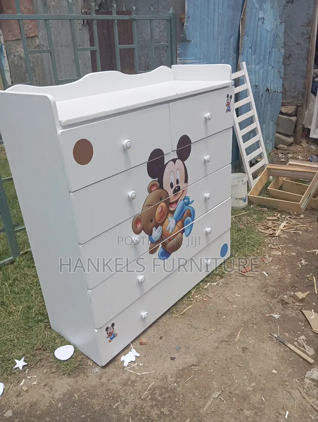 Customized Chest of Drawers