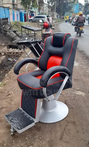 Futuristic Comfort Chair 360° Move