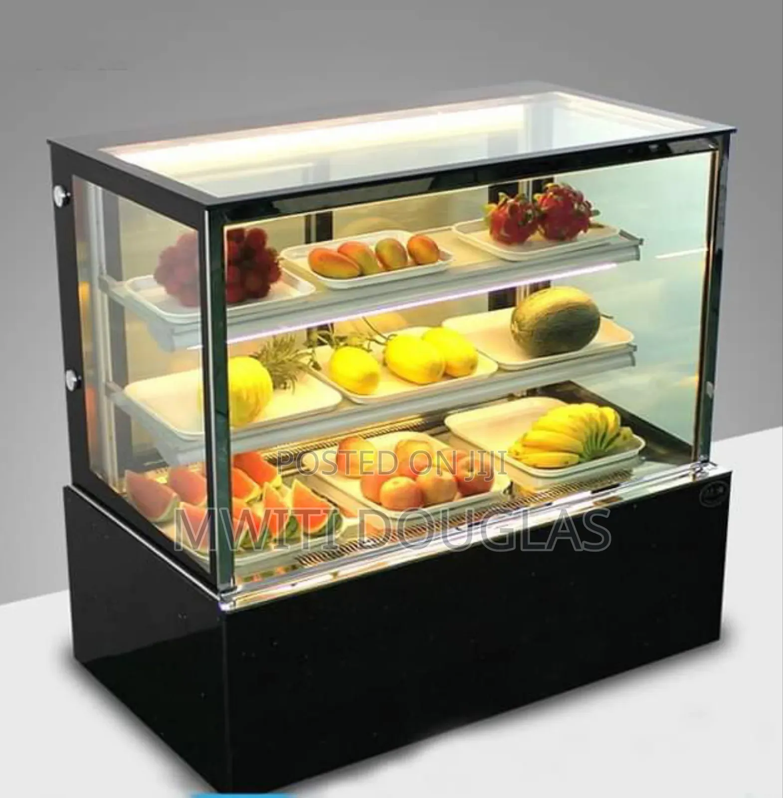 Futuristic Three Layers Cake Display