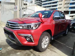 Toyota Hilux 2018 Red