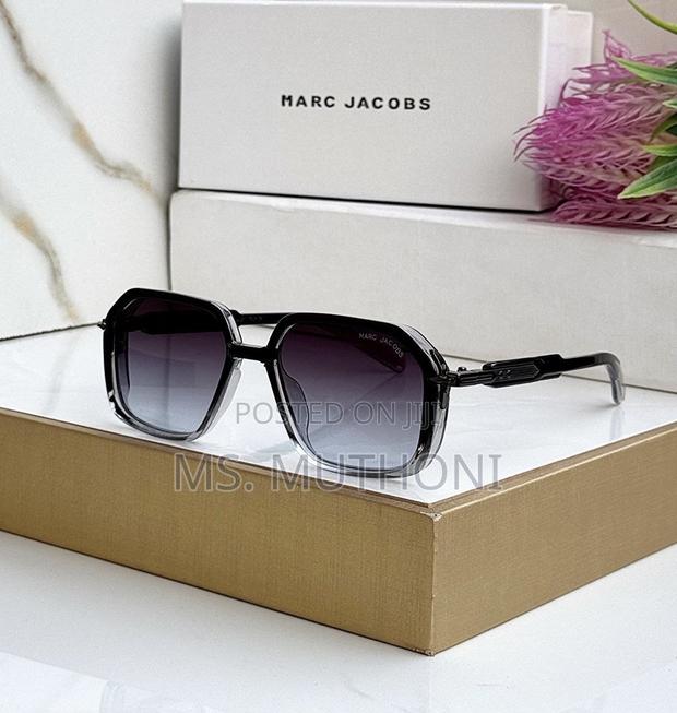 Limited Edition Marc Jacobs - thumbnail 6