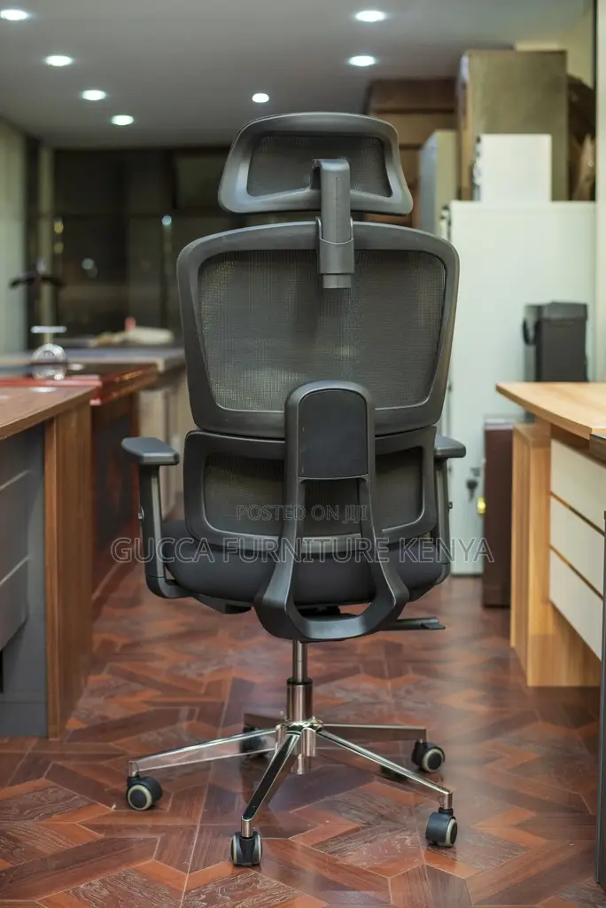 Office Chairs: Ergonomic Comfort-Focused Office Chair