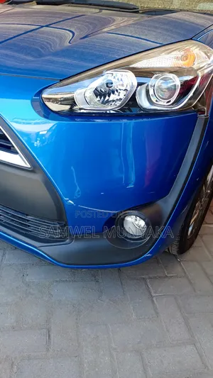 Toyota Sienta 1.5 FWD 2017 Blue