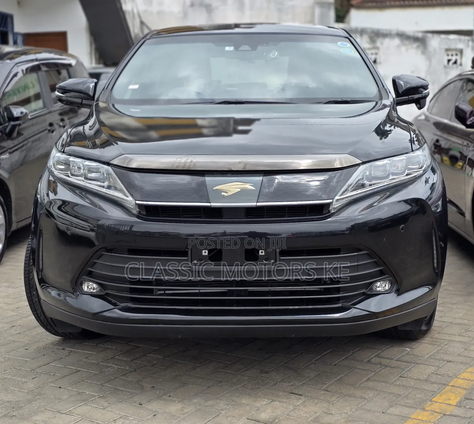 Toyota Harrier 2.0 2019 Black