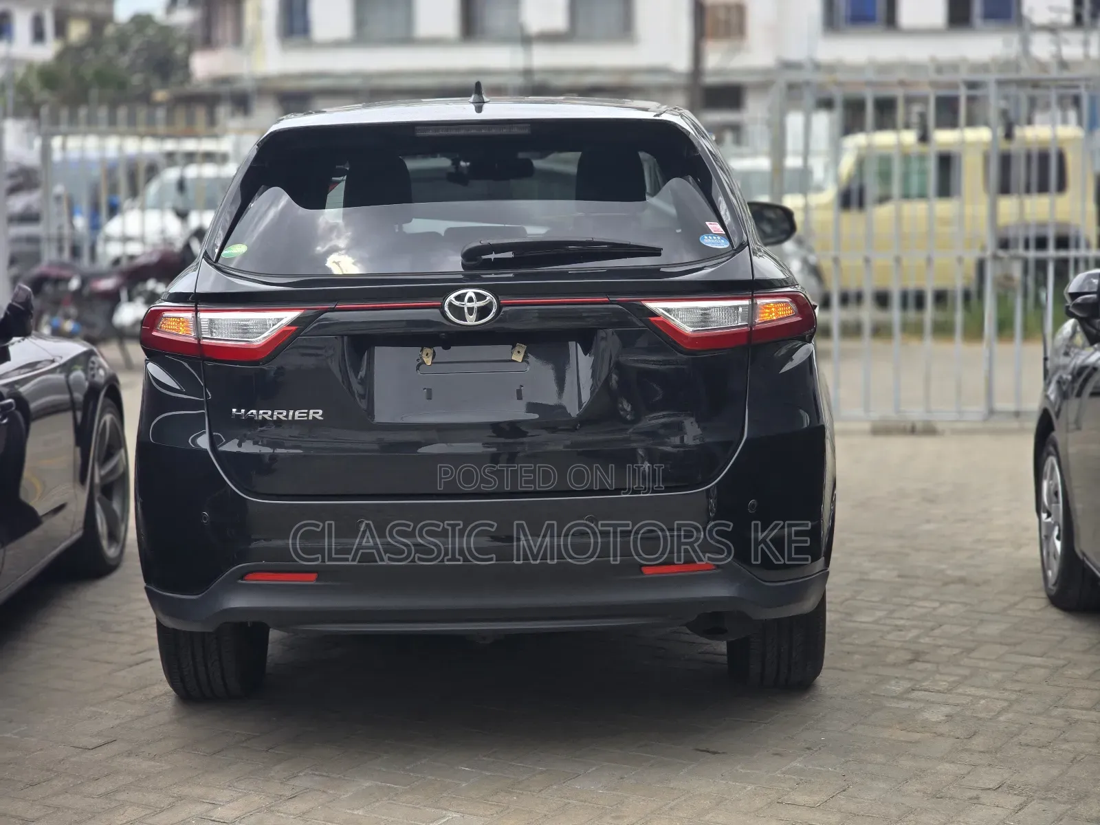 Toyota Harrier 2.0 2019 Black