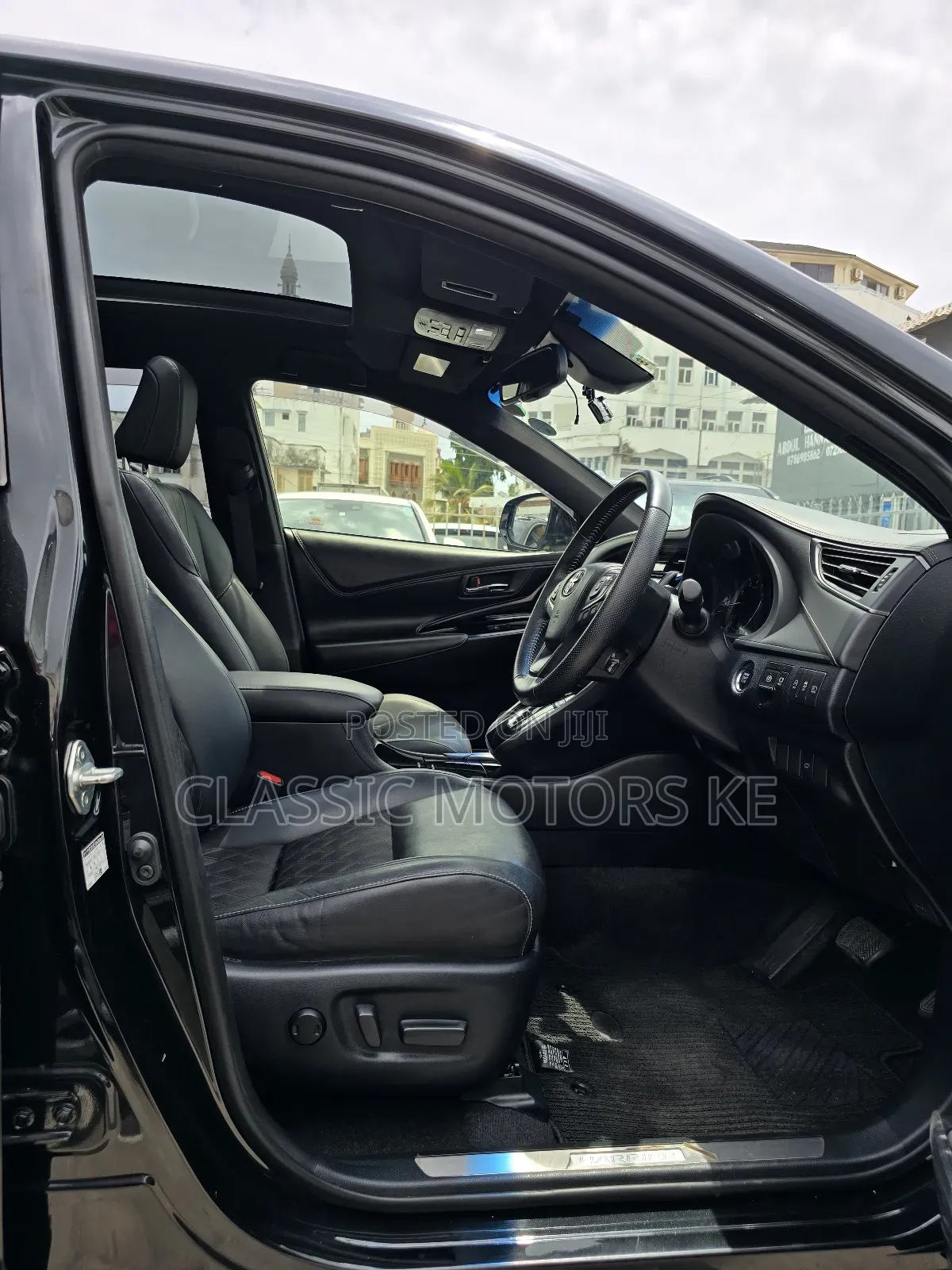 Toyota Harrier 2.0 2019 Black