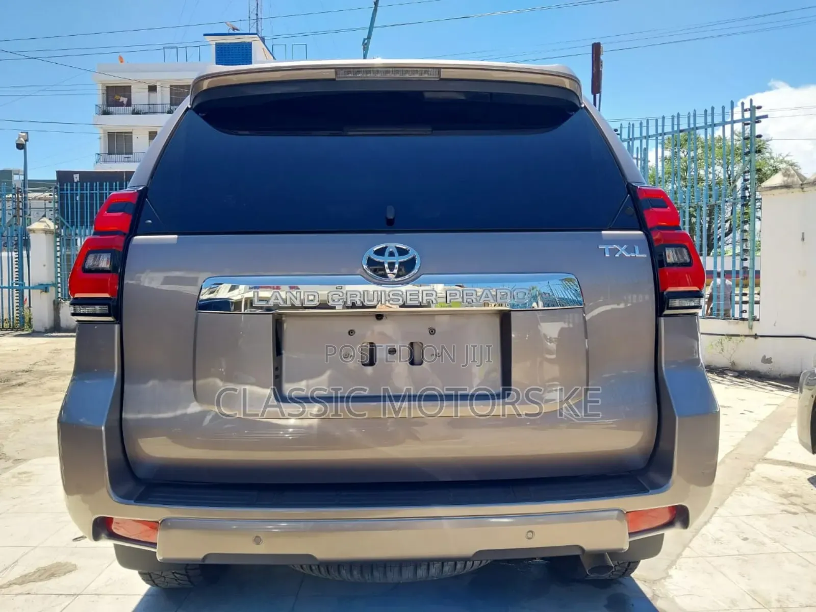 Toyota Land Cruiser Prado 2.8 2019 Gold