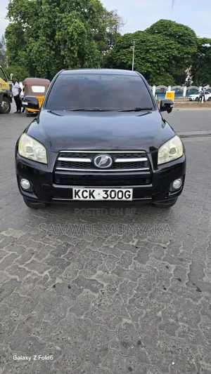 Toyota RAV4 2.5 2010 Black