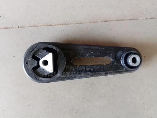 Gear Box Mountain Nissan Note/Tiida/Wingroad Y12/Y11